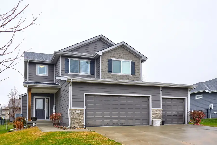 9019 Cody Drive, West Des Moines, IA 50266 - Image #2