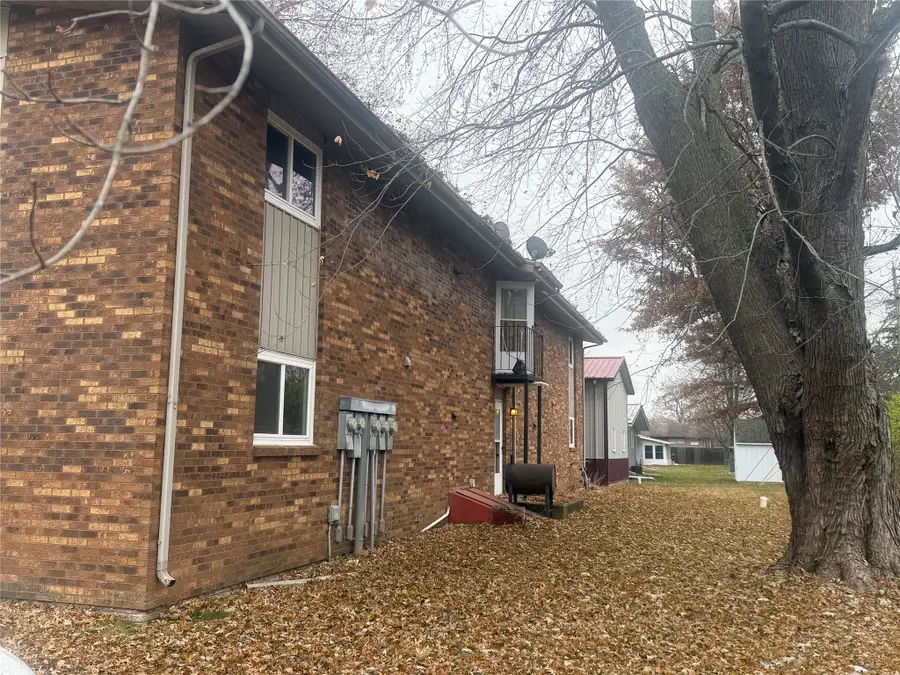 107 N Park Avenue, New Sharon, IA 50207 - Image #2