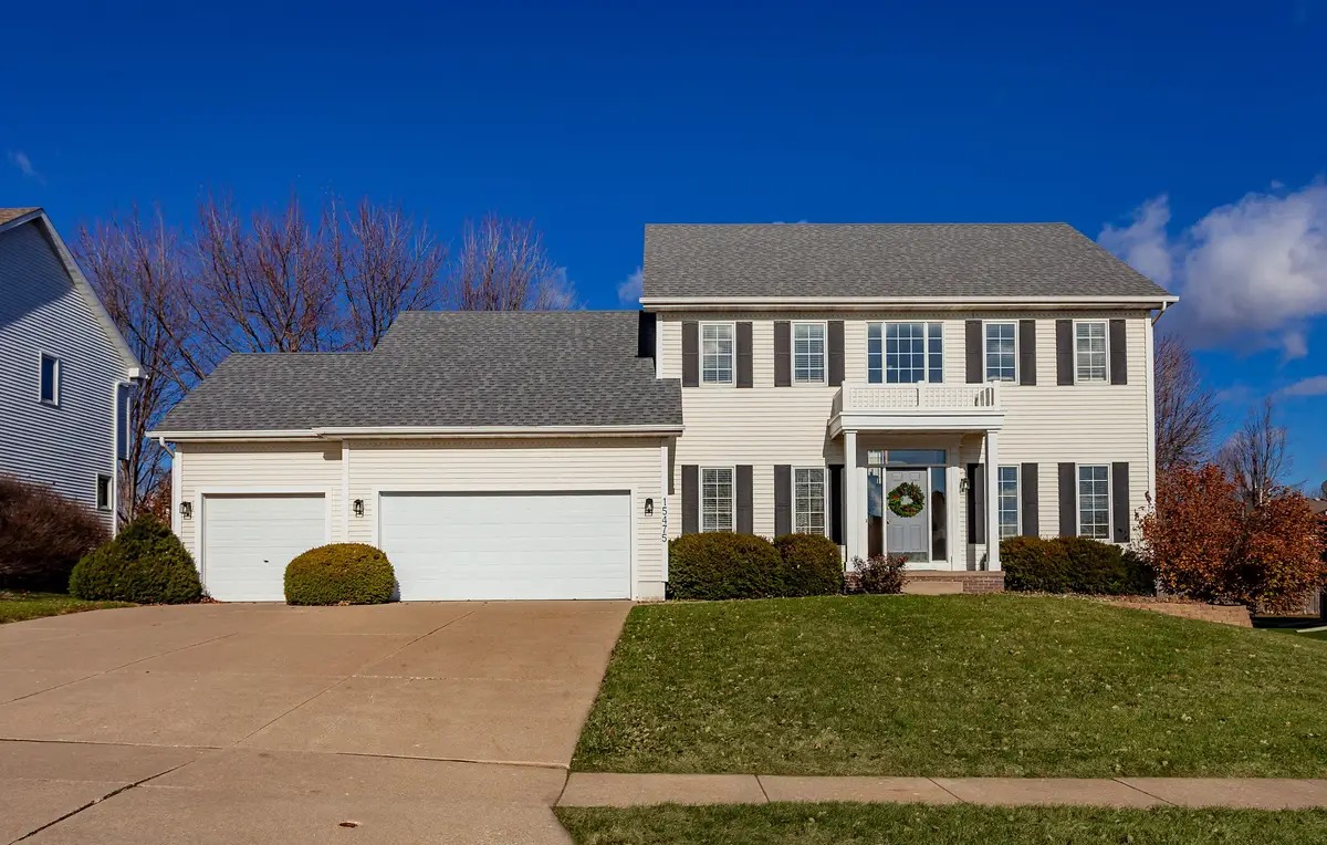 15475 Wildwood Drive, Clive, IA 50325 - Image #1
