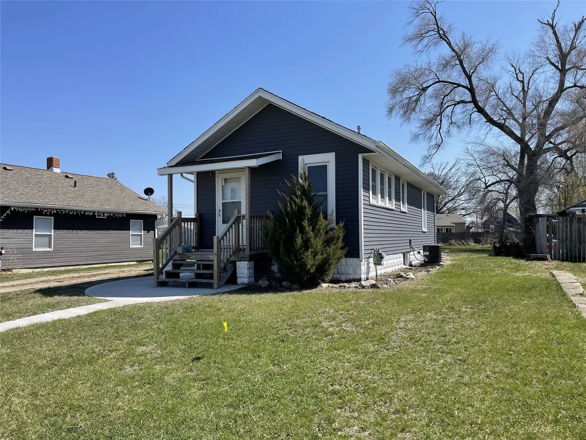 1207 E Boone Street, Marshalltown, IA 50158 - Image #1