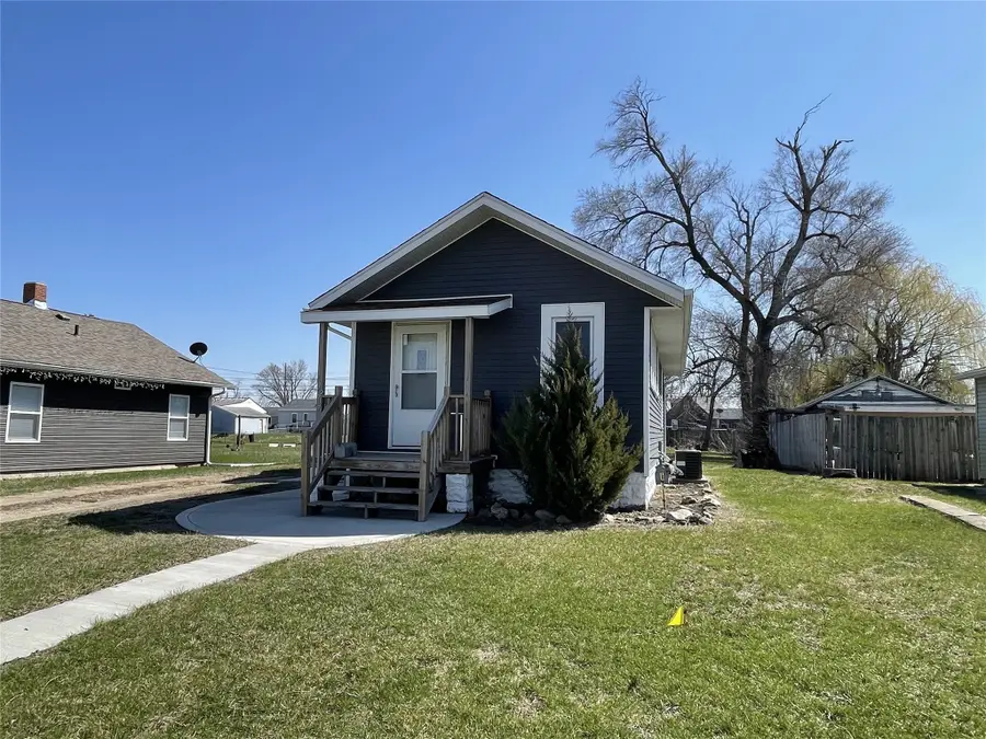 1207 E Boone Street, Marshalltown, IA 50158 - Image #2