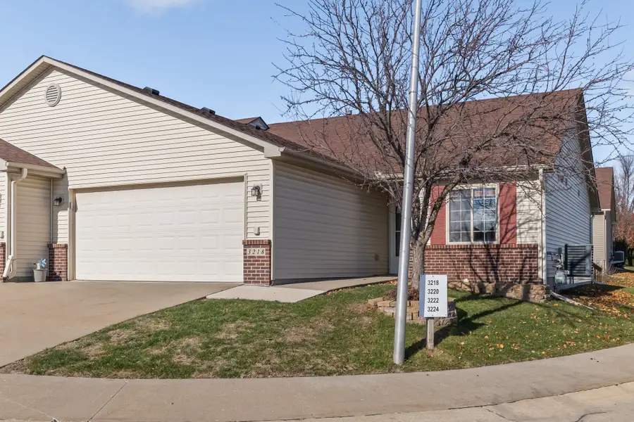 3218 SE Turnberry Drive, Ankeny, IA 50021 - Image #2