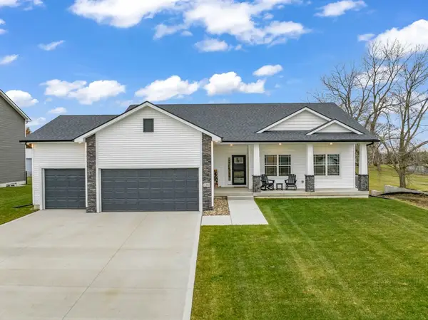2202 Ash Tree Drive, Winterset, IA 50273