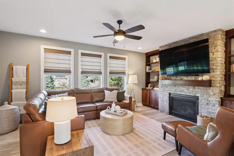 8243 Sky View Circle, West Des Moines, IA 50266 - Image #2