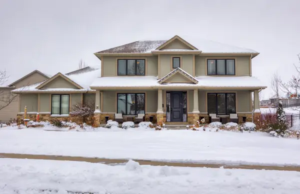 4812 160th Street, Urbandale, IA 50323