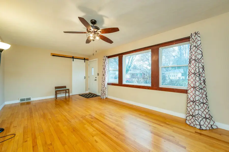 2213 Jensen Avenue, Ames, IA 50010 - Image #3