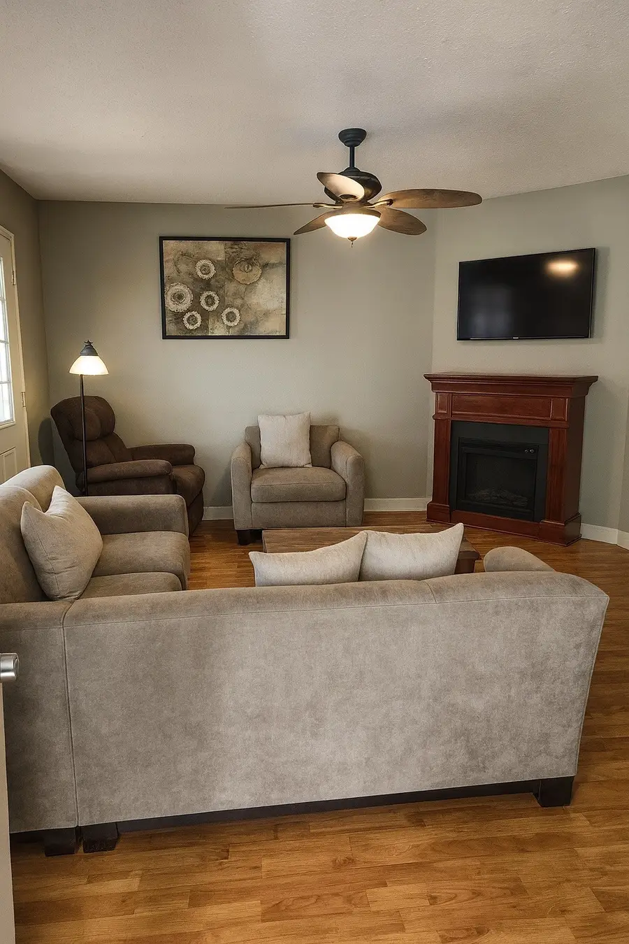 224 N 9th Avenue W, Newton, IA 50208 - Image #2