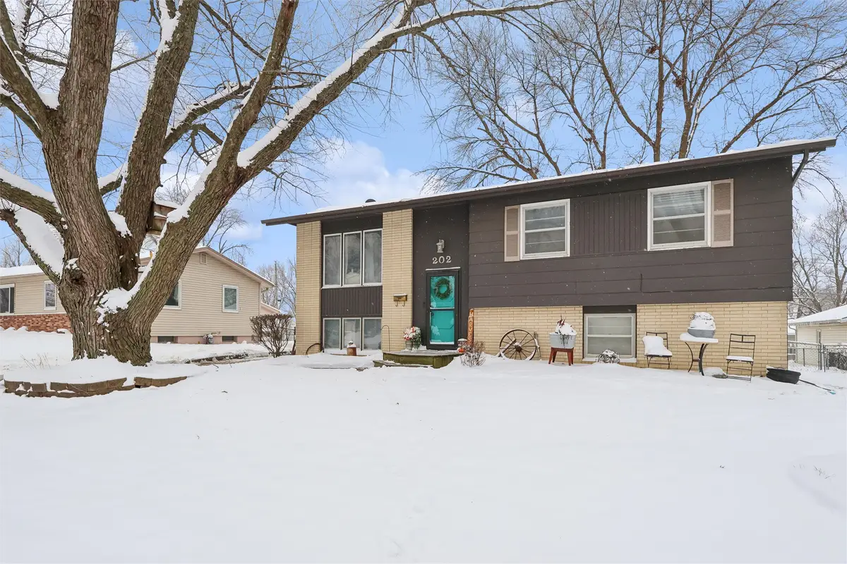 202 NE Crestmoor Place, Ankeny, IA 50021 - Image #1