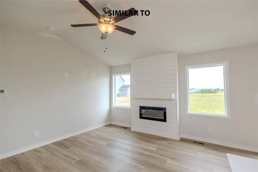 918 Knoll Drive, Norwalk, IA 50211 - Image #3