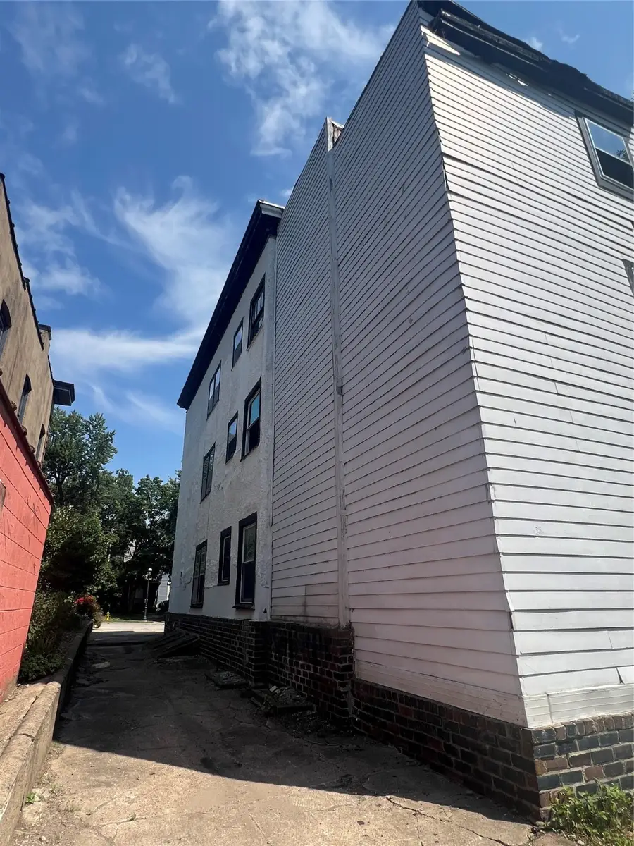 672 19th Street, Des Moines, IA 50314 - Image #2