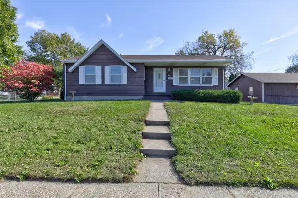 3315 E 25th Street, Des Moines, IA 50317