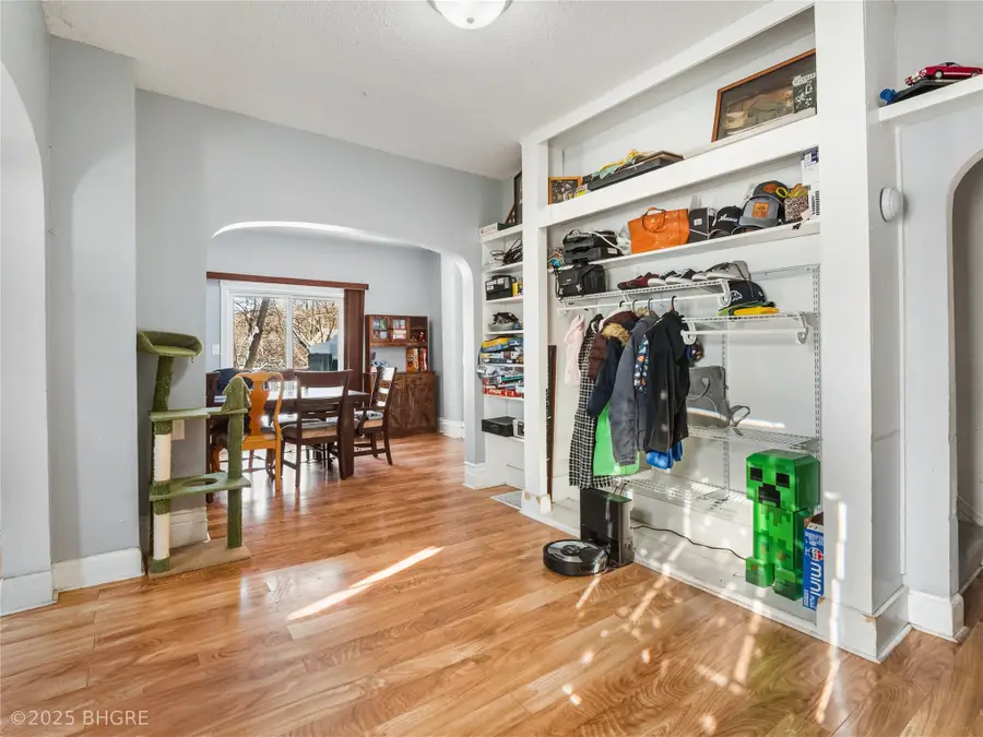 2731 Franklin Avenue, Des Moines, IA 50310 - Image #2