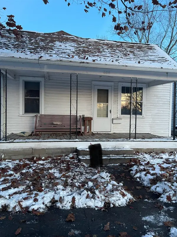 606 S 5th Street, Oskaloosa, IA 52577