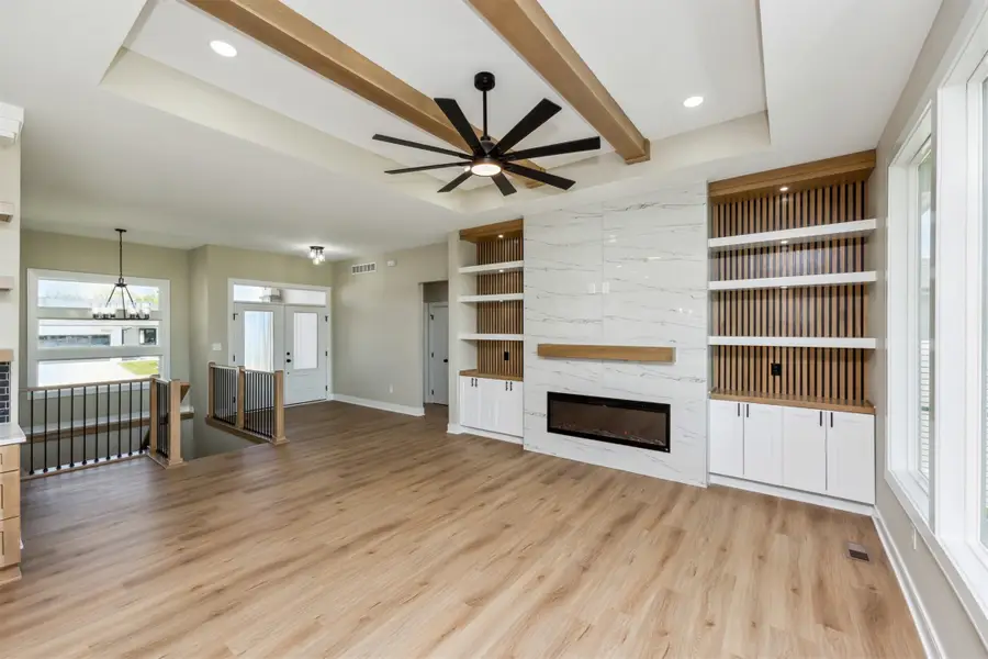 17322 North Valley Drive, Urbandale, IA 50323 - Image #3