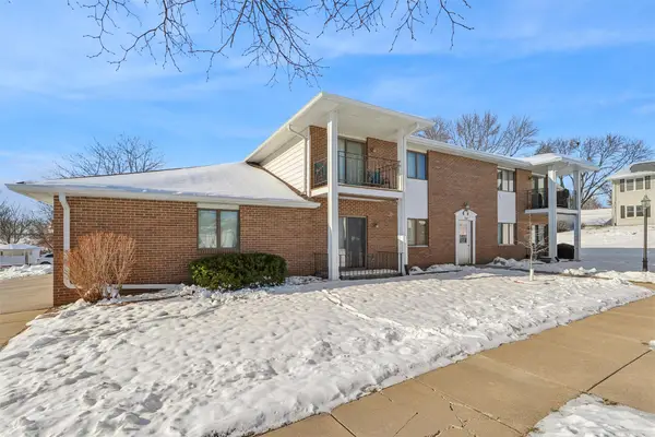 1168 49th Street #1, West Des Moines, IA 50266