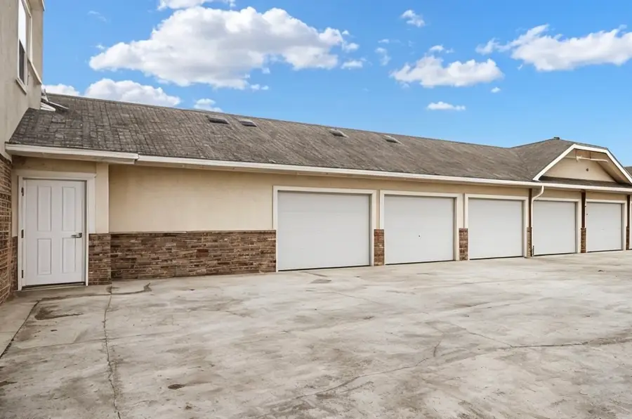 1331 SE University Avenue #112, Waukee, IA 50263 - Image #2