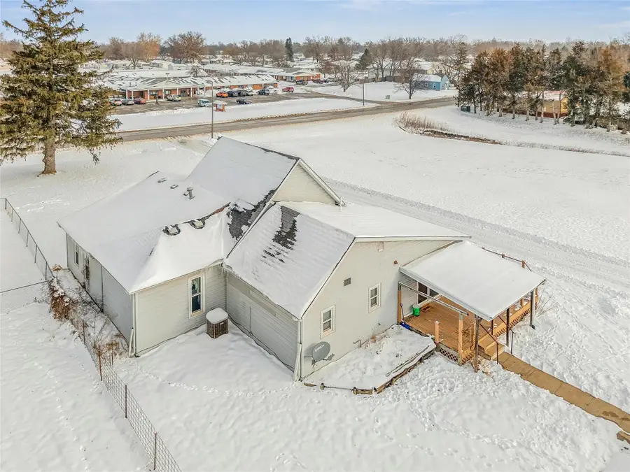1024 W Summit Street, Winterset, IA 50273 - Image #3