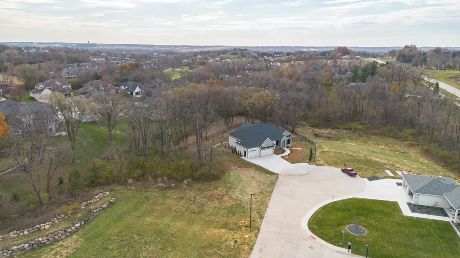 1122 S Wilder Place, West Des Moines, IA 50266 - Image #2