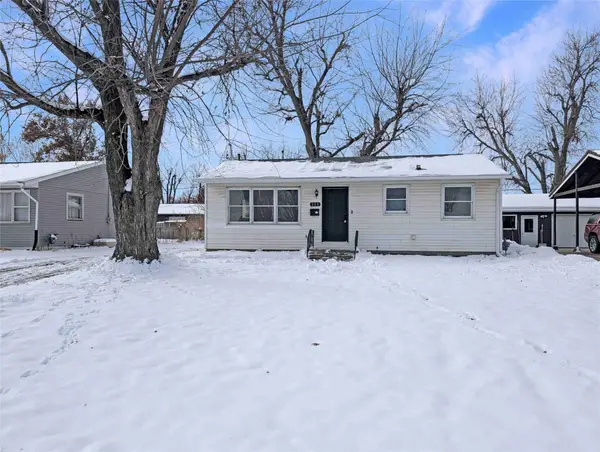 204 Sharon Avenue, Marshalltown, IA 50158