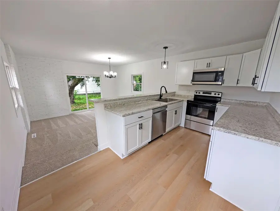 204 Sharon Avenue, Marshalltown, IA 50158 - Image #2