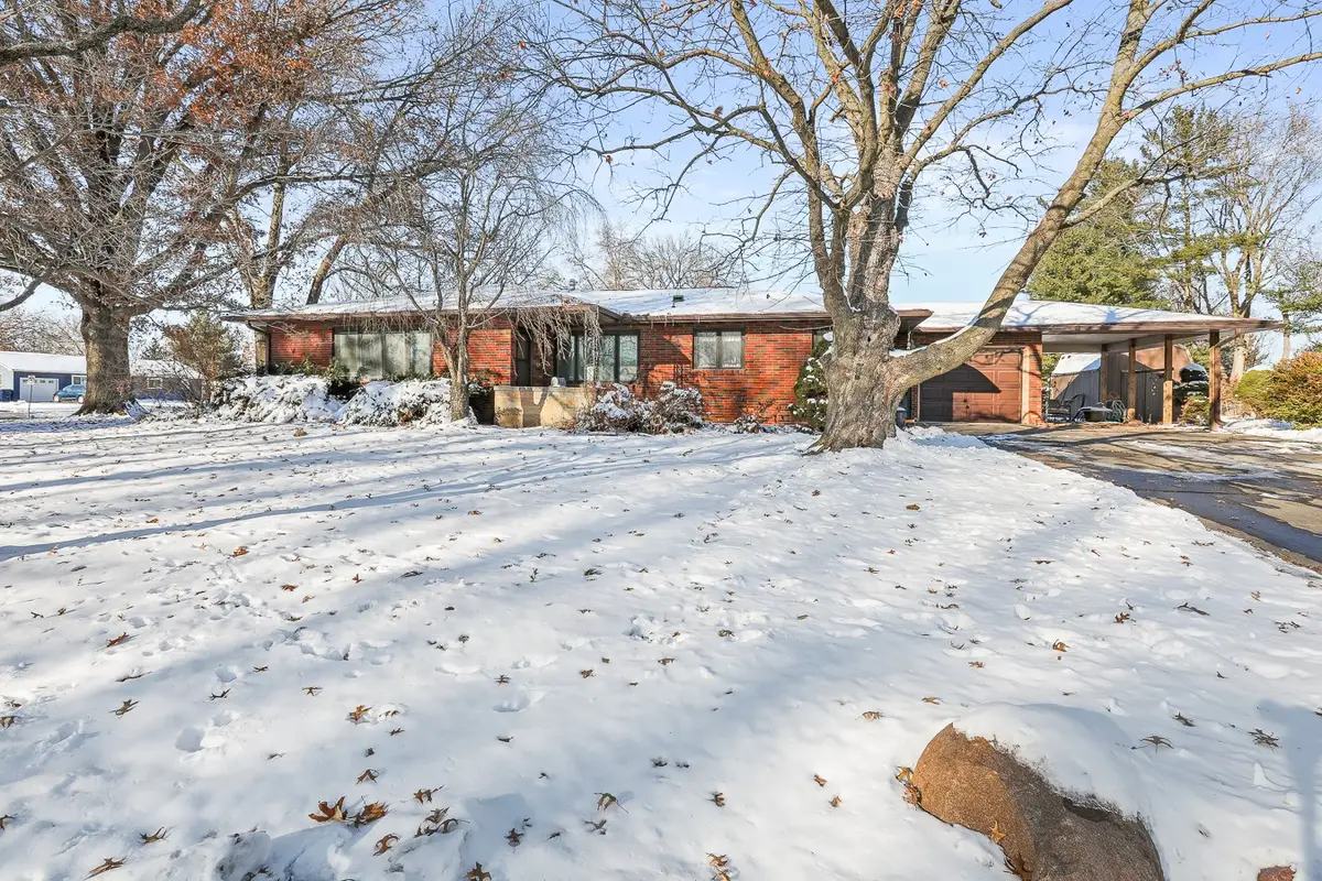 716 Elm Street, Pella, IA 50219 - Image #1