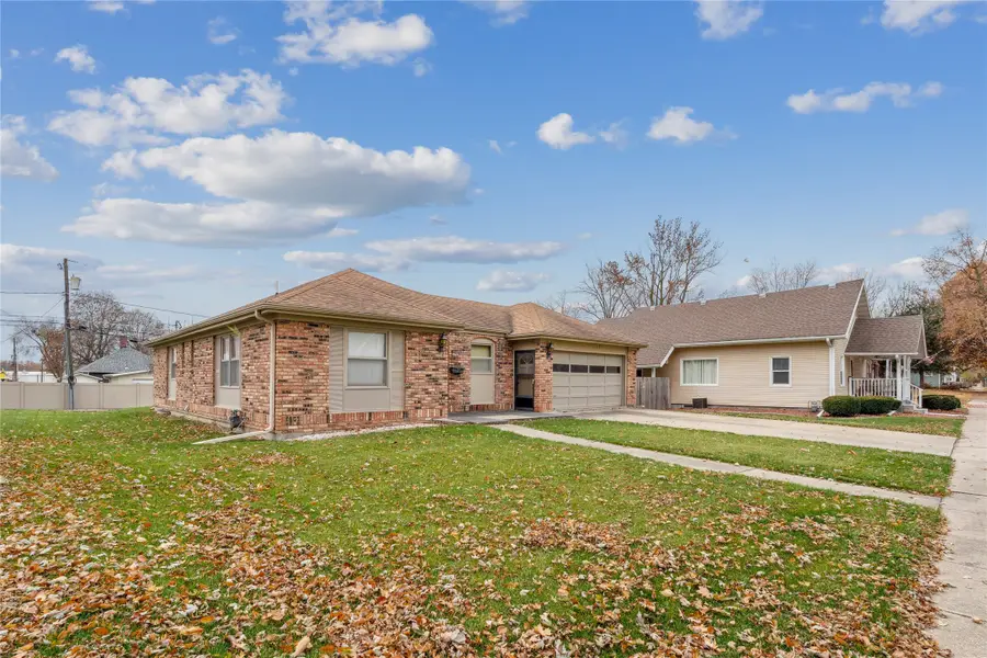 306 4th Avenue E, Oskaloosa, IA 52577 - Image #2