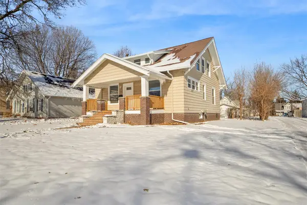 704 E Salem Avenue, Indianola, IA 50125