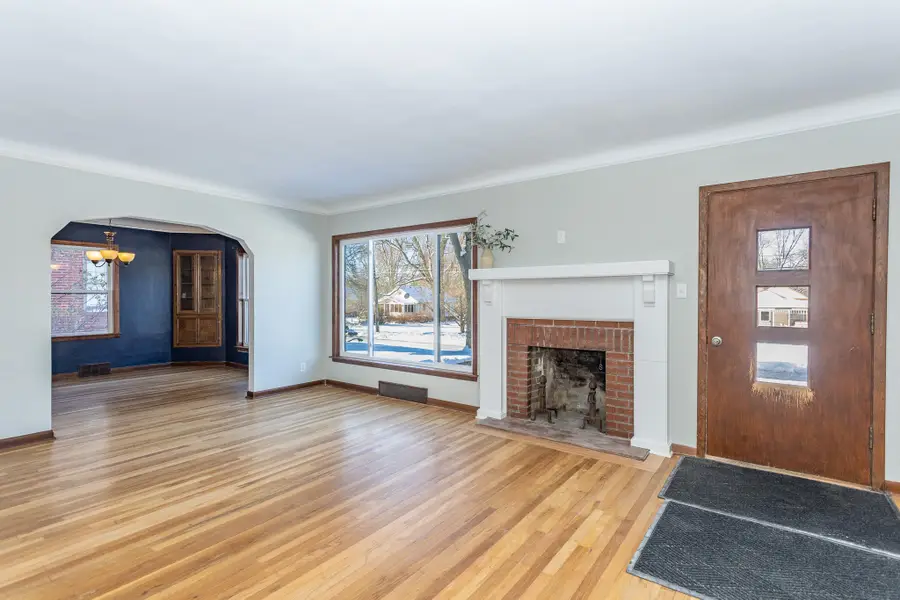 3215 54th Street, Des Moines, IA 50310 - Image #2