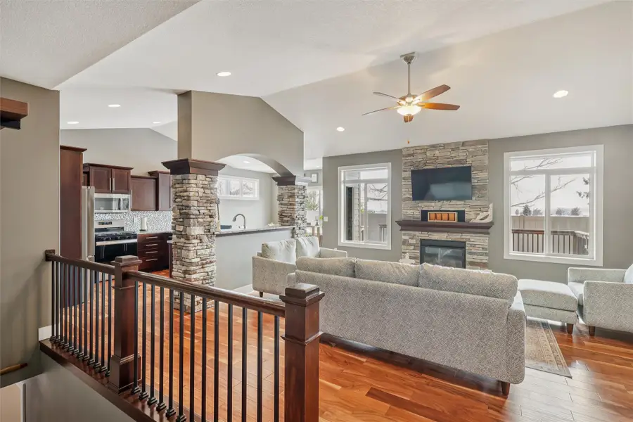 8202 Sky View Circle, West Des Moines, IA 50266 - Image #2