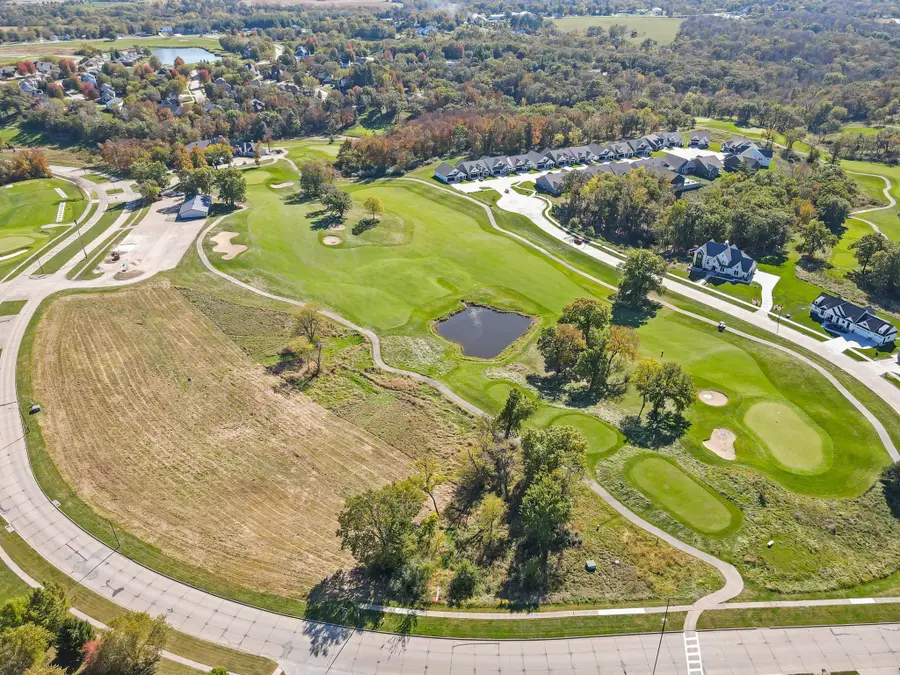 000 Southview Ridge, Pella, IA 50219 - Image #2