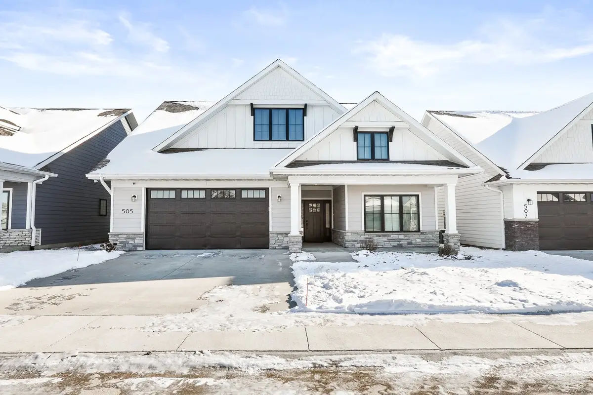 505 Vintage Lane, Pella, IA 50219 - Image #1