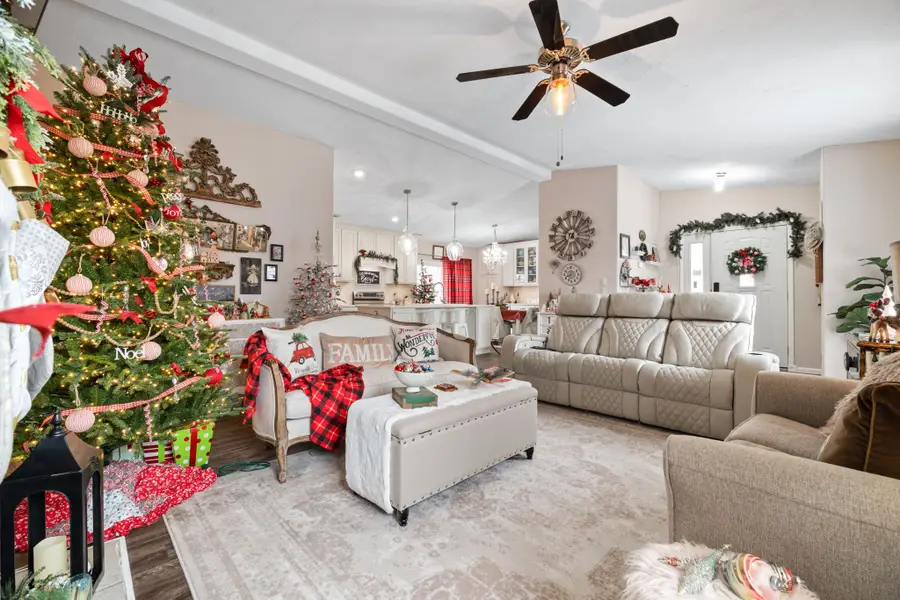 817 33rd Street Sw, Bondurant, IA 50035 - Image #2