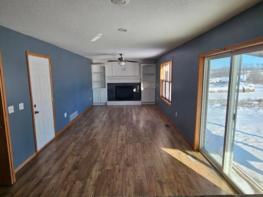 562 40th Avenue, Pleasantville, IA 50225 - Image #3