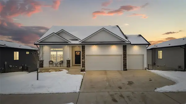 1917 Southbridge Drive, Adel, IA 50003