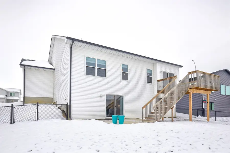 1917 Southbridge Drive, Adel, IA 50003 - Image #2