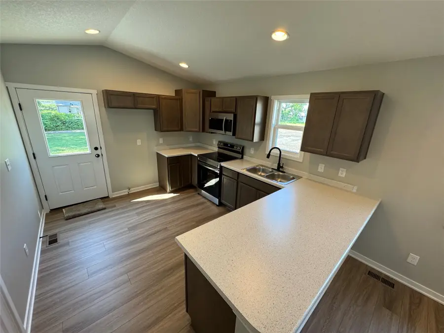 4512 SW 2nd Street, Des Moines, IA 50315 - Image #3