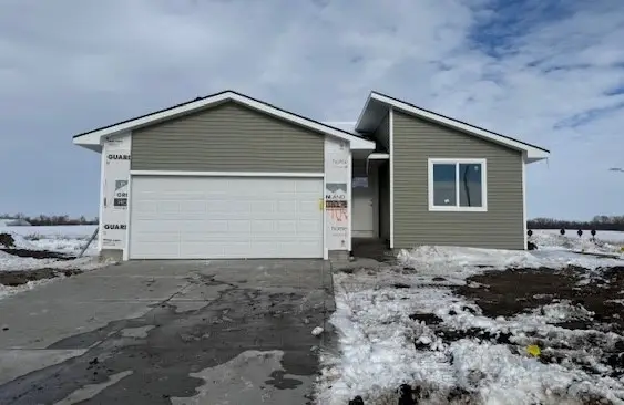 400 NE Chalet Street, Elkhart, IA 50073 - Image #1