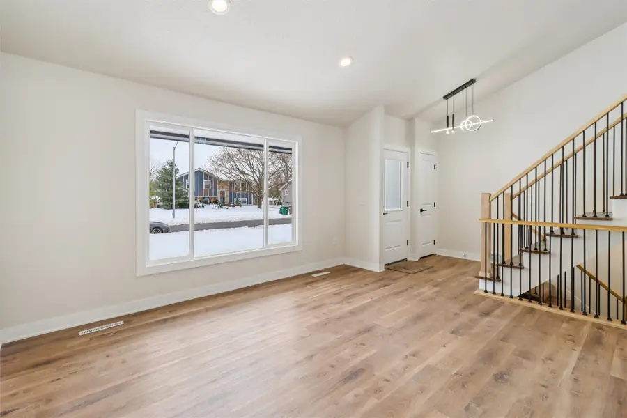 404 22nd Avenue Sw, Altoona, IA 50009 - Image #3