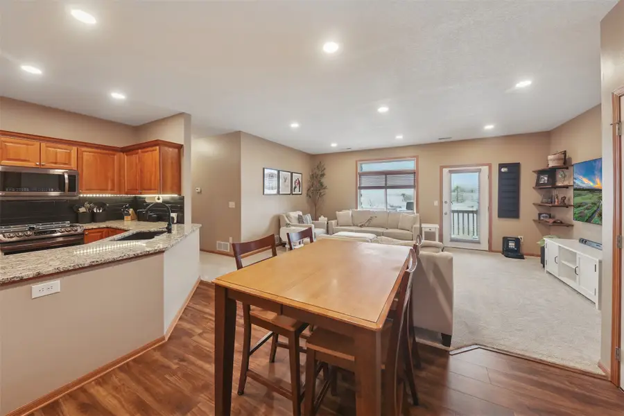 524 Carrie Lane, Altoona, IA 50009 - Image #2