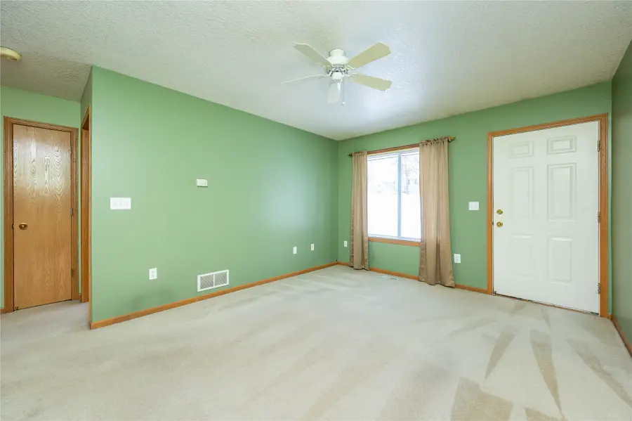 4550 Fairview Drive, Pleasant Hill, IA 50327 - Image #3