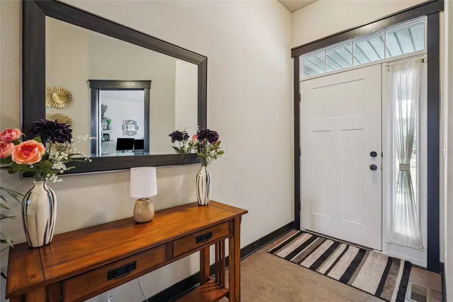 9772 Alderwood Drive, West Des Moines, IA 50266 - Image #3