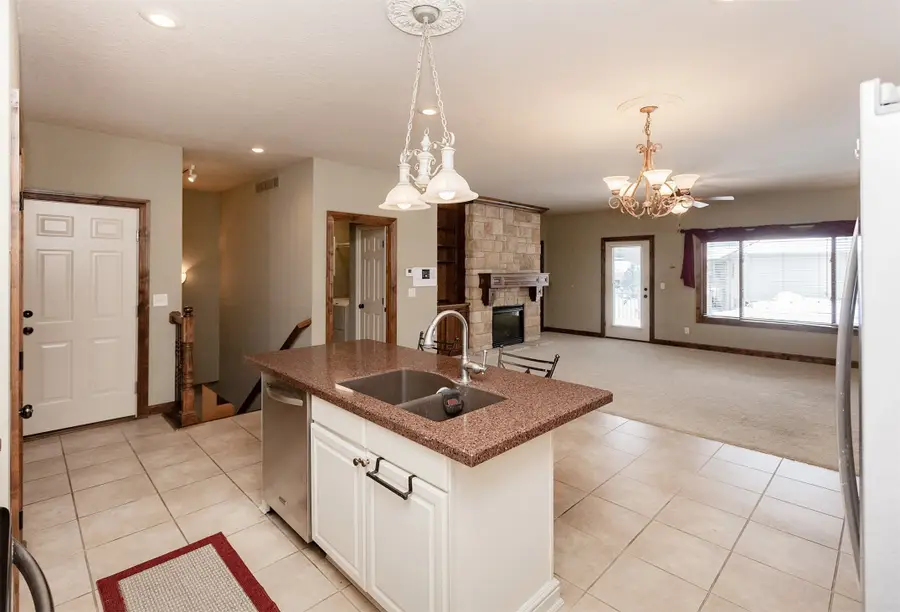 2150 Copper Wynd Drive #8, Pleasant Hill, IA 50327 - Image #3