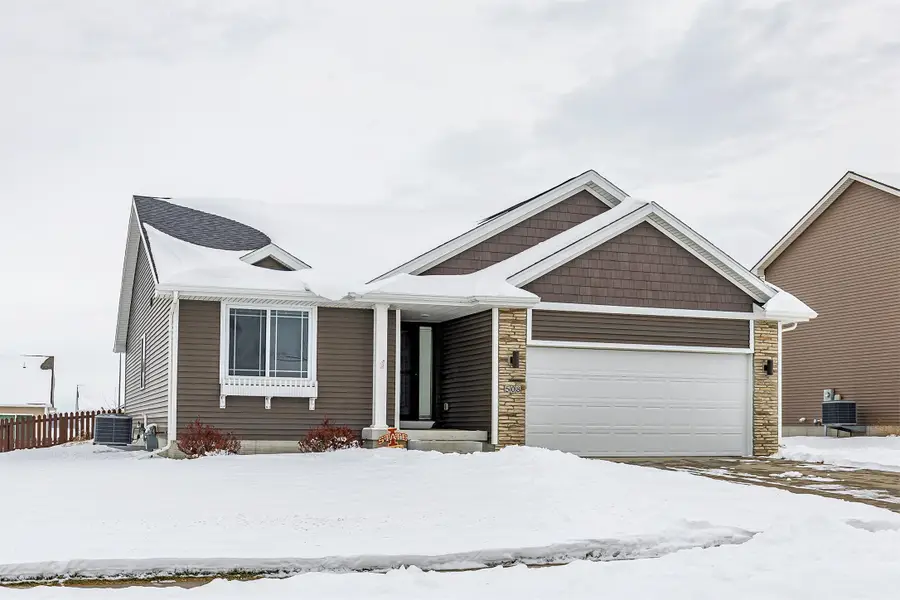 508 Meadow Brook Place, Huxley, IA 50124 - Image #2