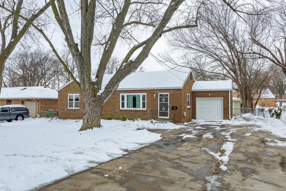 1725 Grand Avenue, West Des Moines, IA 50265 - Image #1