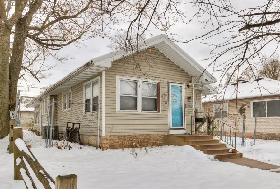3610 Rollins Avenue, Des Moines, IA 50312 - Image #2