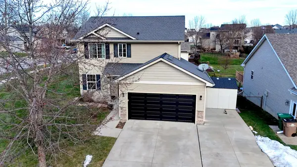 1106 Rolling Hills Court, Norwalk, IA 50211