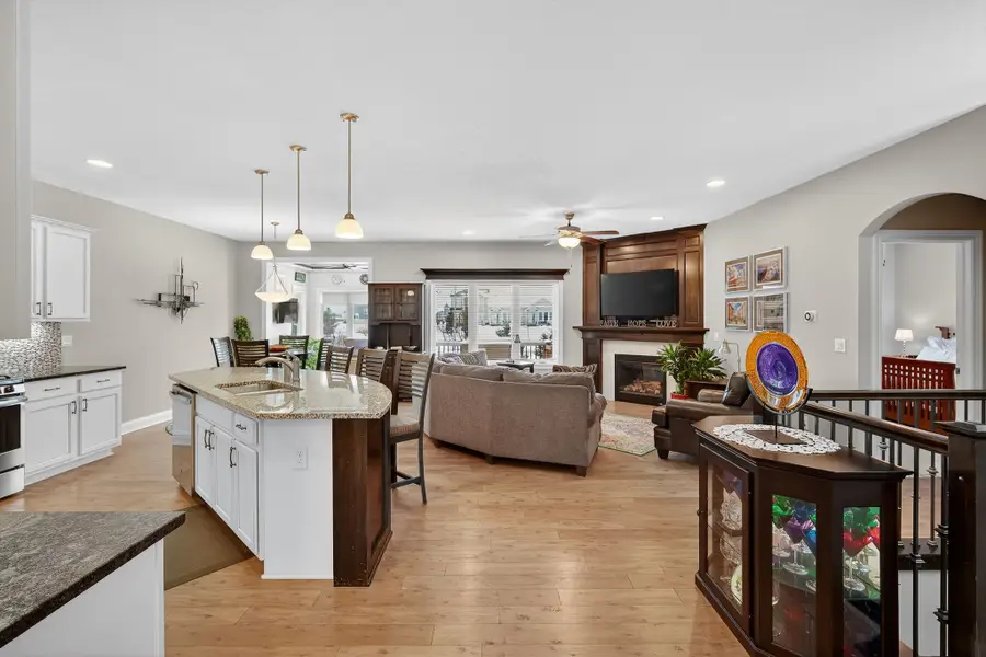 9124 Canyon Street, West Des Moines, IA 50266 - Image #2