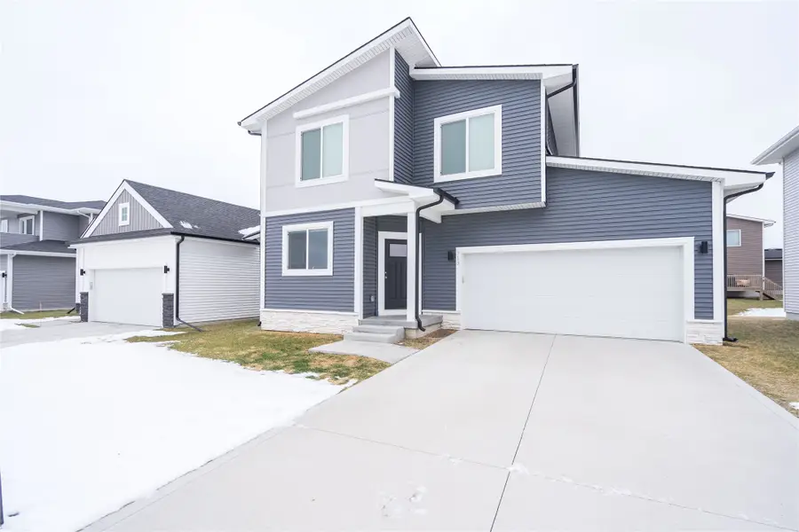 713 NE Oak Ridge Drive, Ankeny, IA 50021 - Image #2