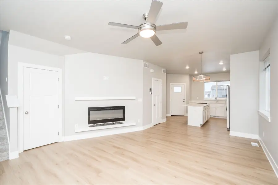 713 NE Oak Ridge Drive, Ankeny, IA 50021 - Image #3