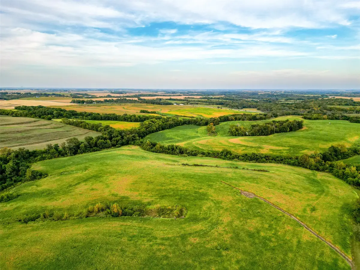 000 Hwy 5 South, Knoxville, IA 50138 - Image #1